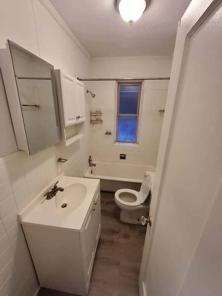 1404 Woodland Dr #1S - Photo 7 of 24