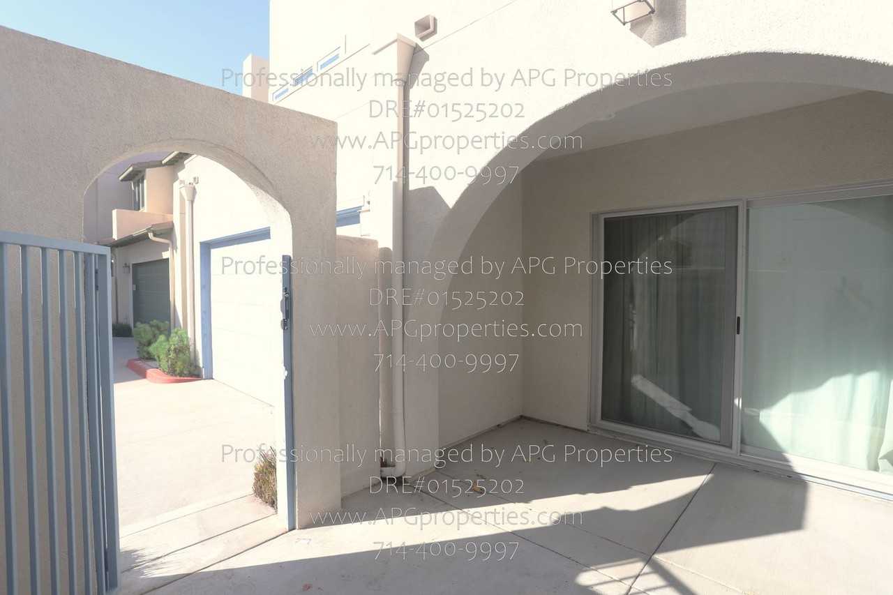 2041 N Orange Olive Rd - Photo 2 of 32