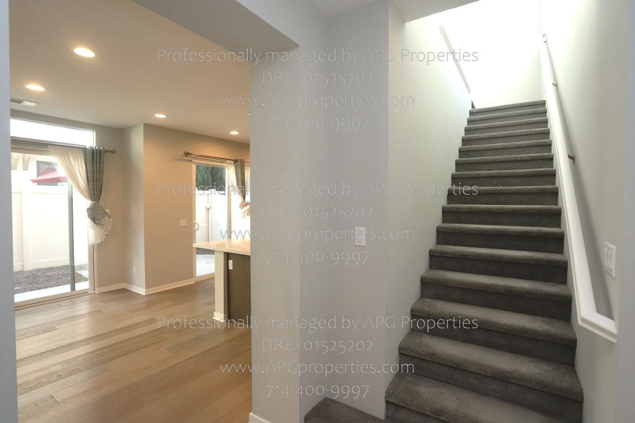 2041 N Orange Olive Rd - Photo 3 of 32