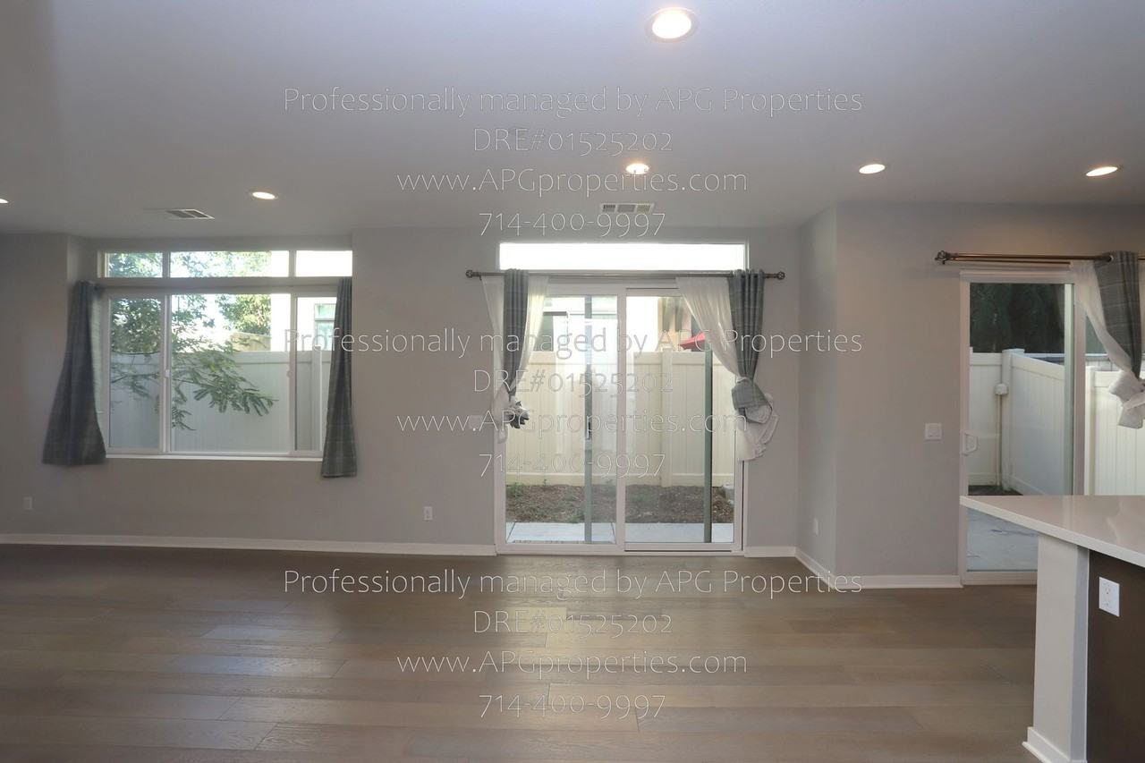 2041 N Orange Olive Rd - Photo 4 of 32