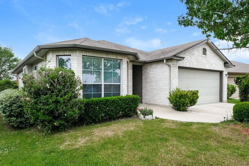 105 Altamont St - Photo 2 of 16