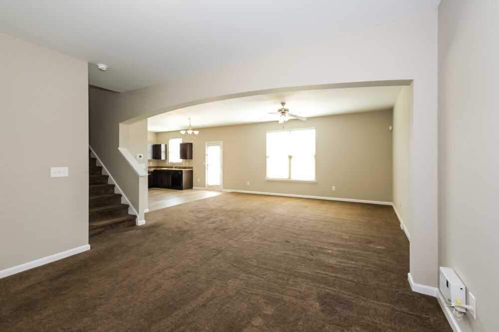 244 Bandelier Cir - Photo 5 of 17