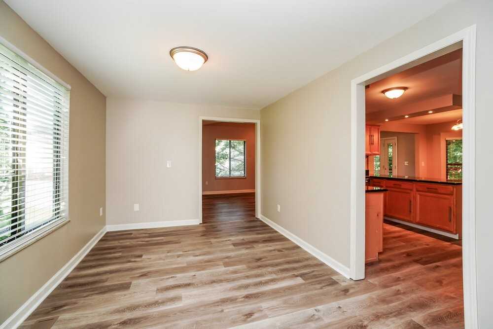 12143 Twincreek Dr - Photo 7 of 18