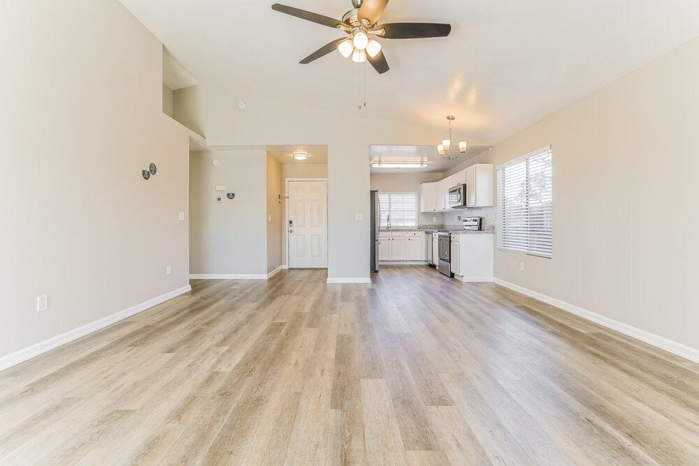 741 S Monte Vista St - Photo 4 of 17