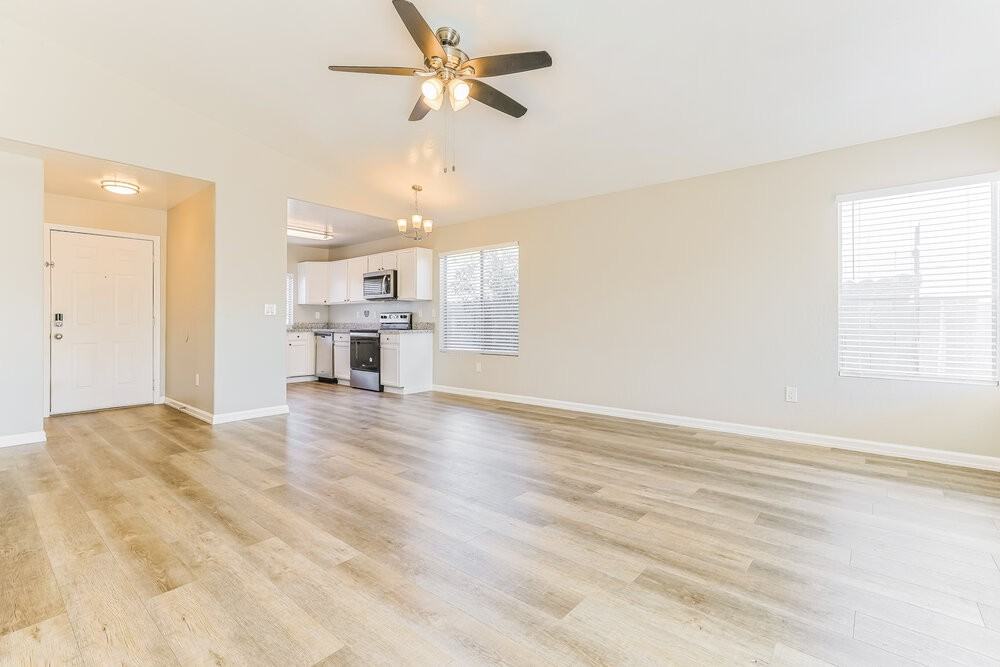 741 S Monte Vista St - Photo 5 of 17