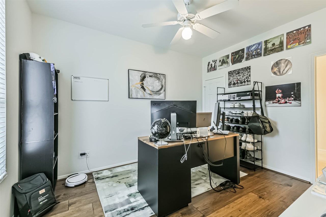 22538 Goss Spring Ct #22538 - Photo 6 of 36