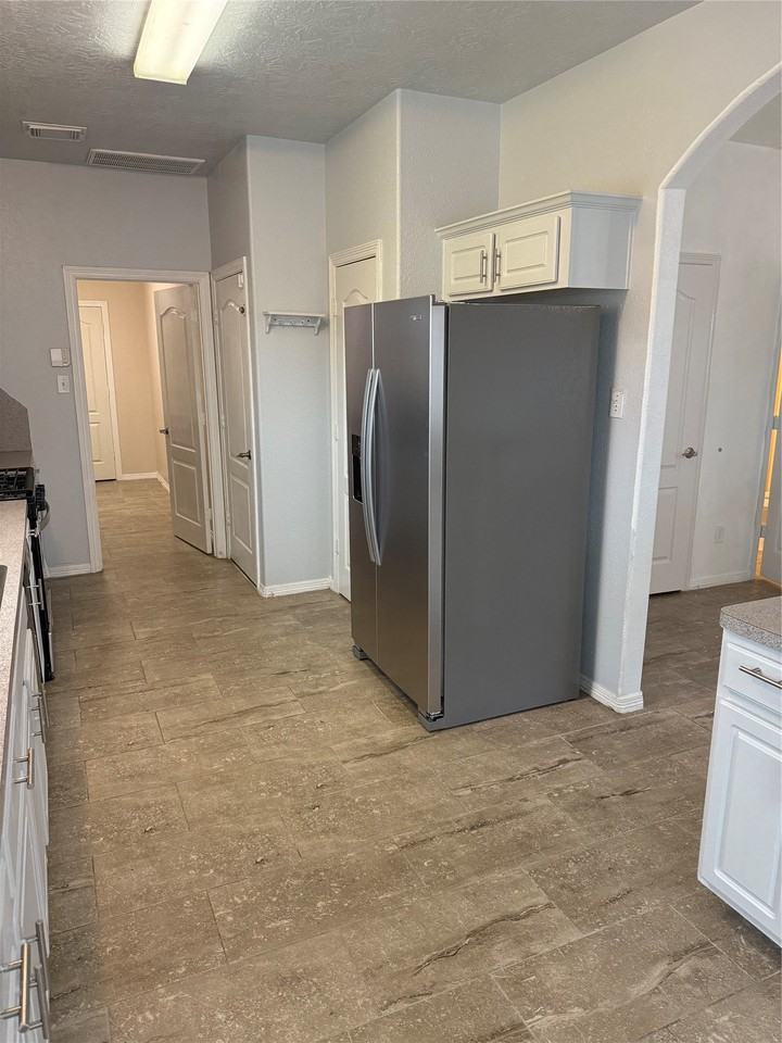 23702 Spring Dane Dr #23702 - Photo 2 of 25