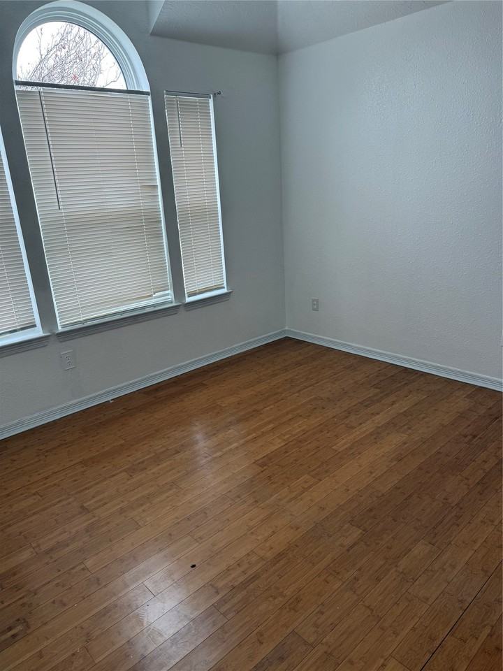 23702 Spring Dane Dr #23702 - Photo 4 of 25