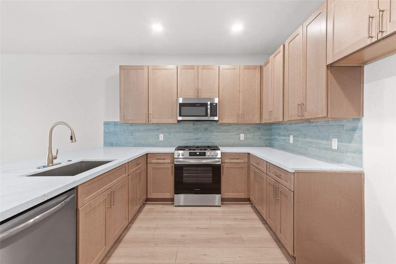 714 Northridge Terrace Ln #714 - Photo 7 of 42