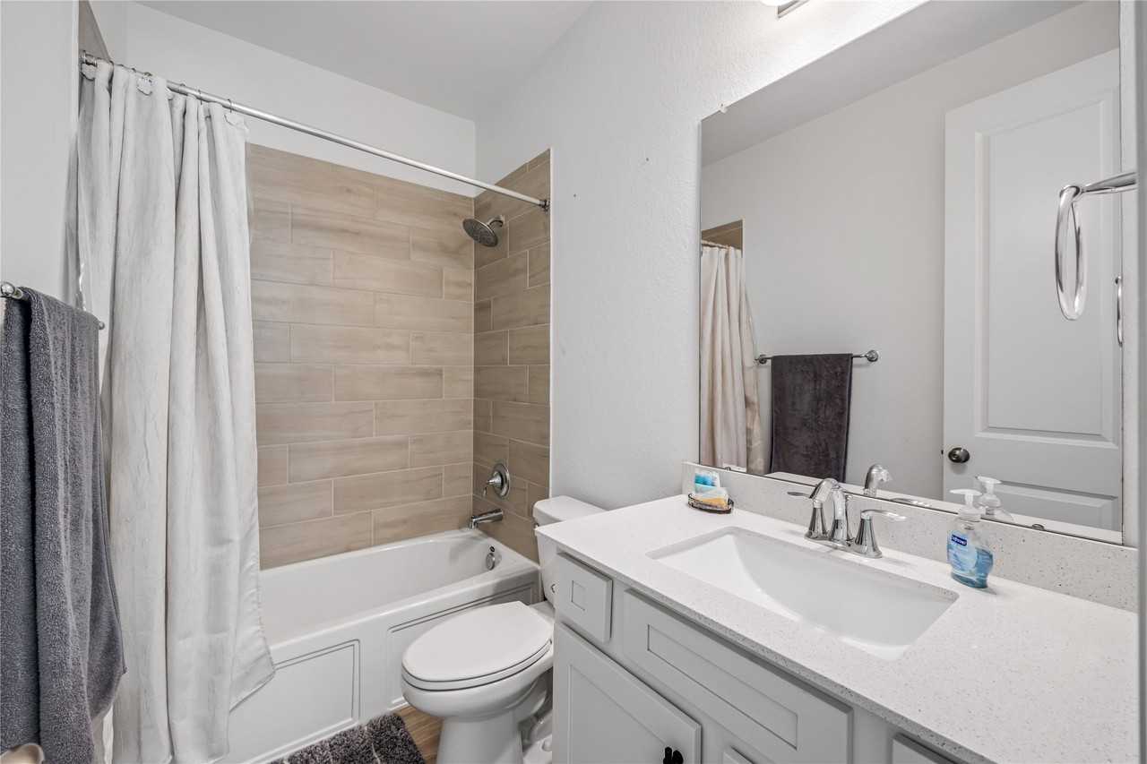 23563 Red Juniper Ln #23563 - Photo 7 of 43