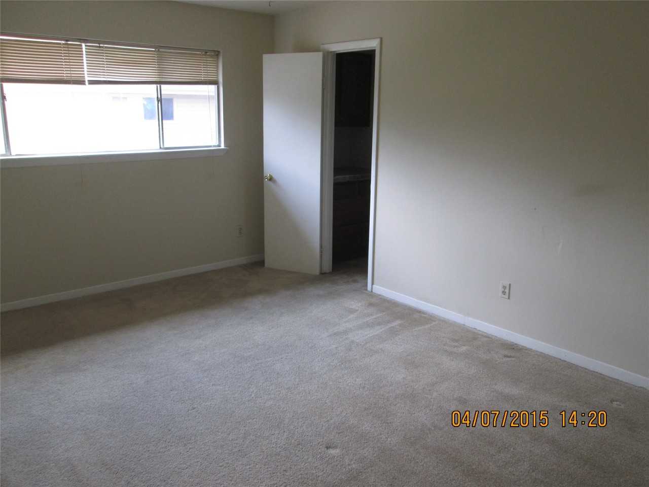 10834 Sugar Hill Dr Apt A #10834A - Photo 6 of 31