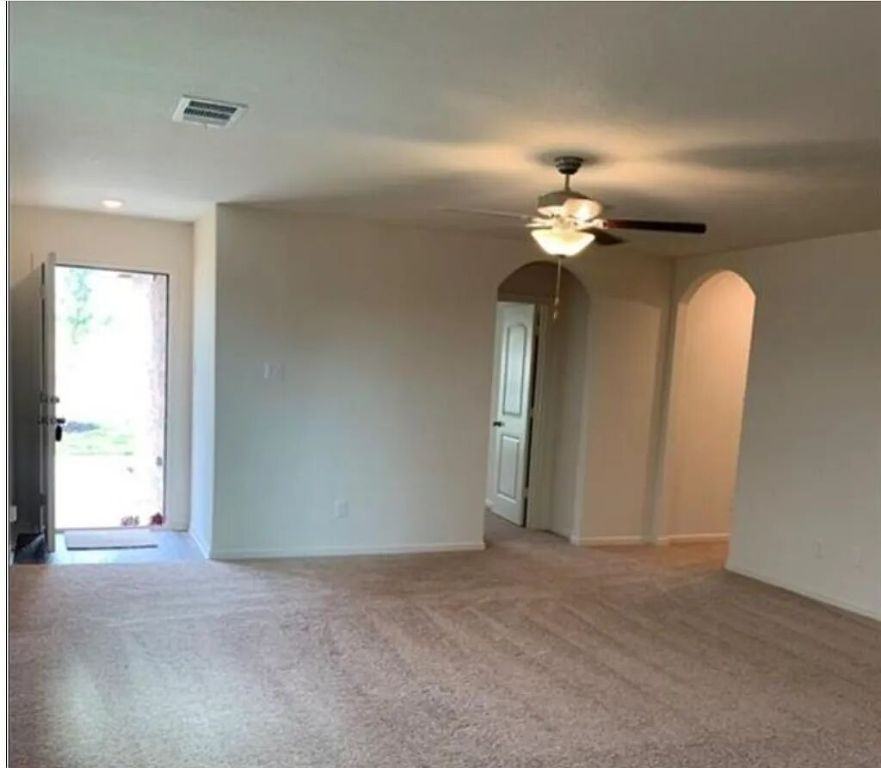 213 Crescent Park Dr #213