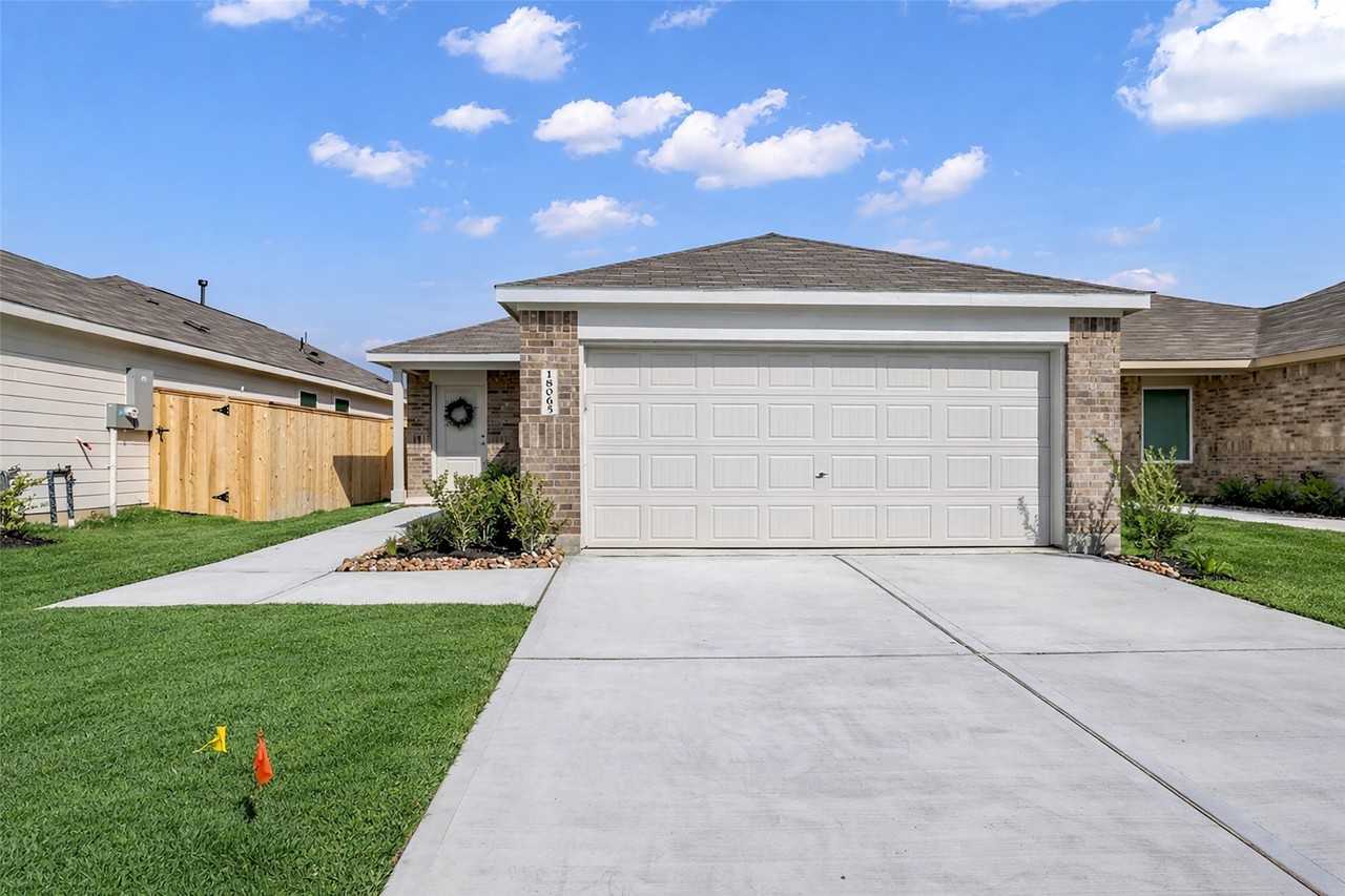 18065 Trepito Ave #18065 - Photo 7 of 26