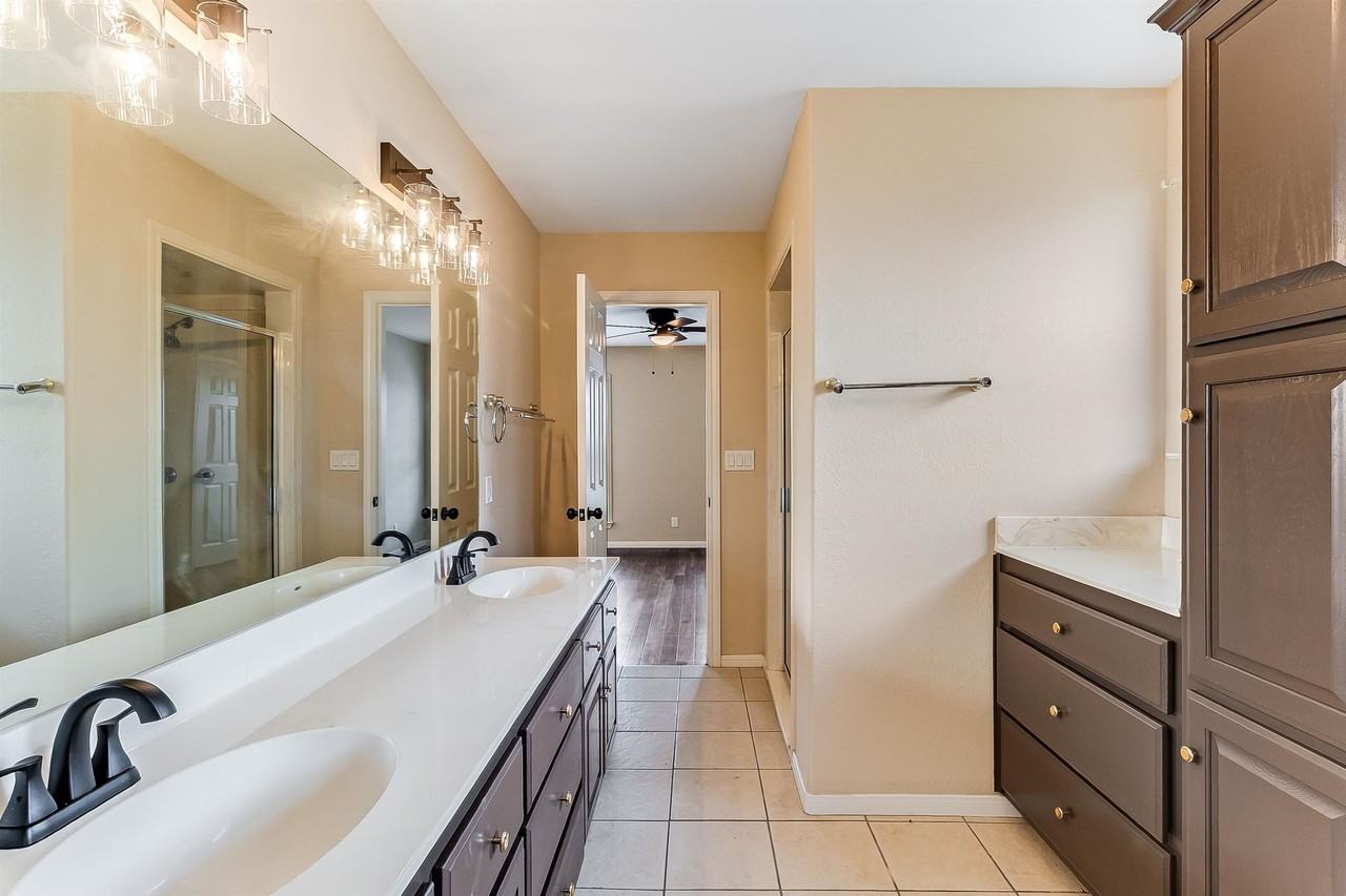 8321 County Road 200 #8321 - Photo 5 of 24