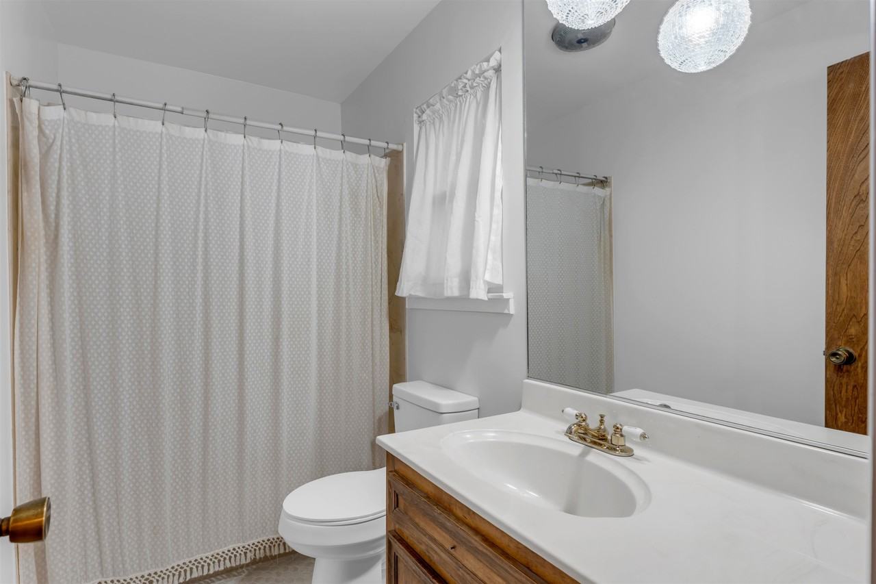 400 Robin Ln #400 - Photo 3 of 28