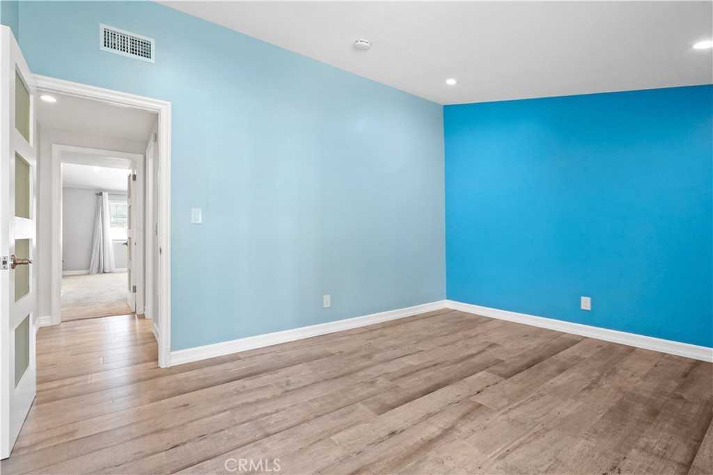 12835 Titian Ave #12835 - Photo 7 of 39