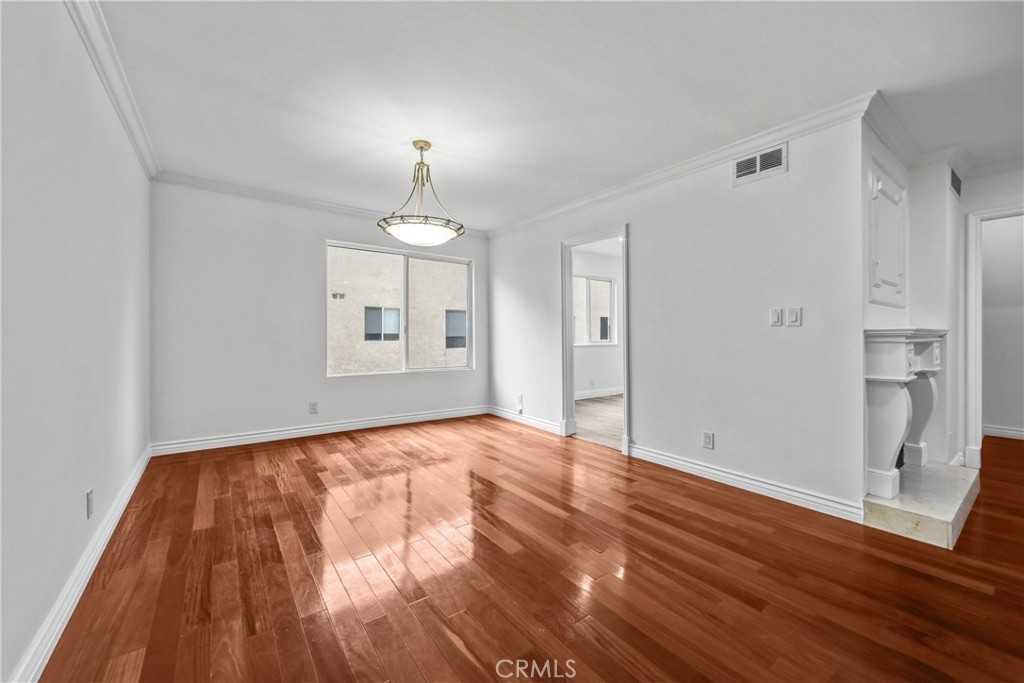 9637 Via Rimini #9637-121 - Photo 4 of 29