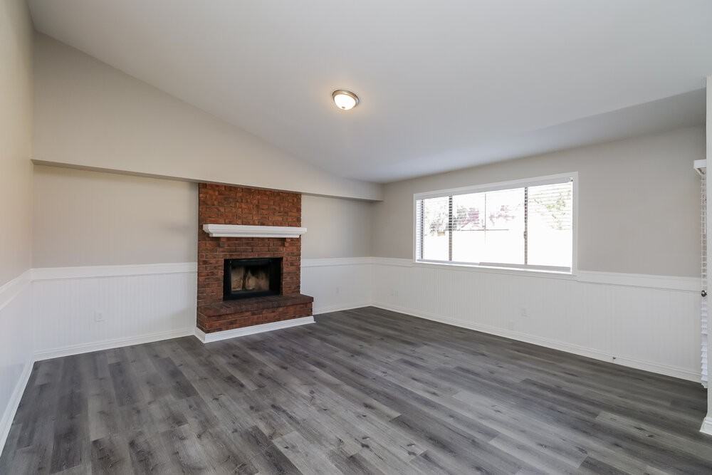 440 E San Pedro Ave - Photo 3 of 16