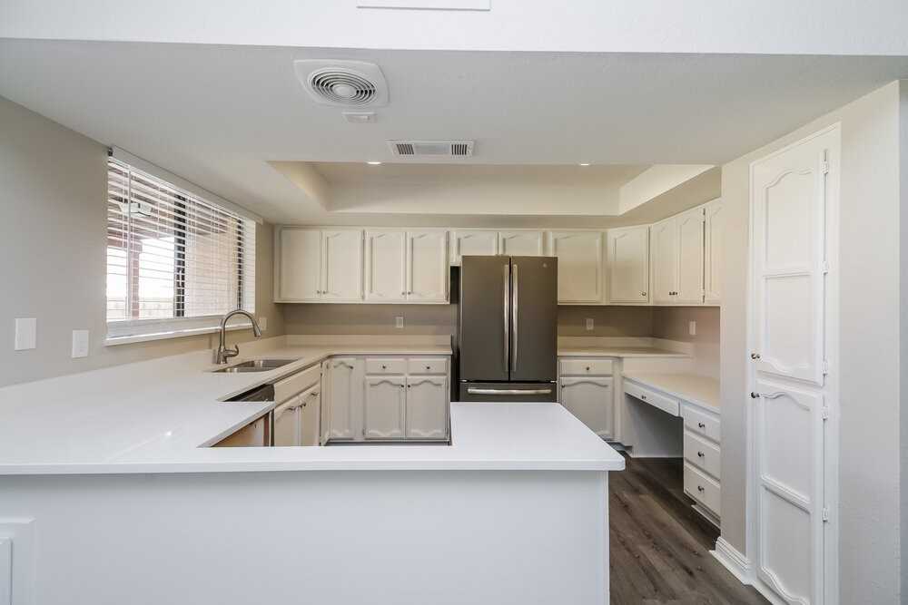 440 E San Pedro Ave - Photo 7 of 16