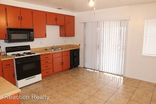 274 S Newport Ave - Photo 2 of 16