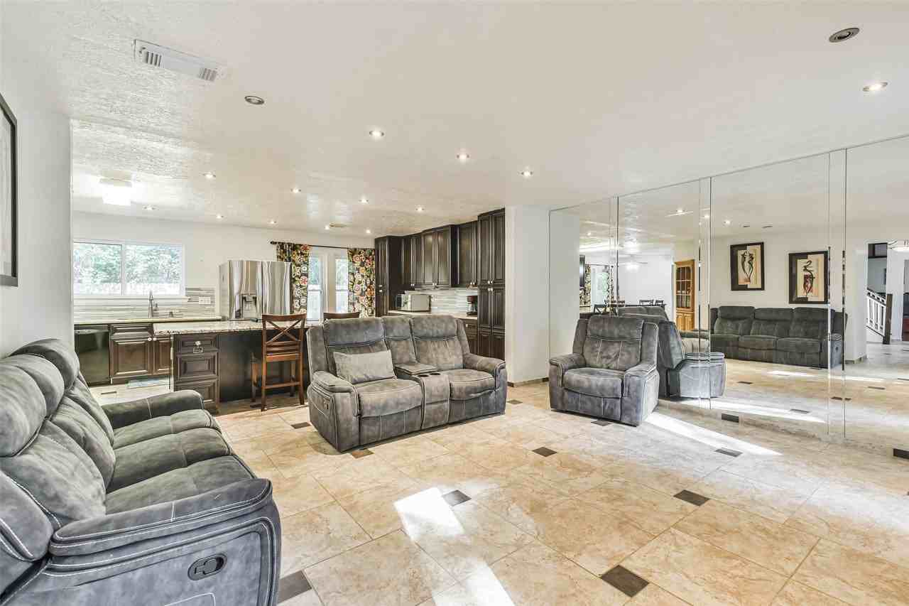 12 Coralberry Rd #12 - Photo 2 of 45