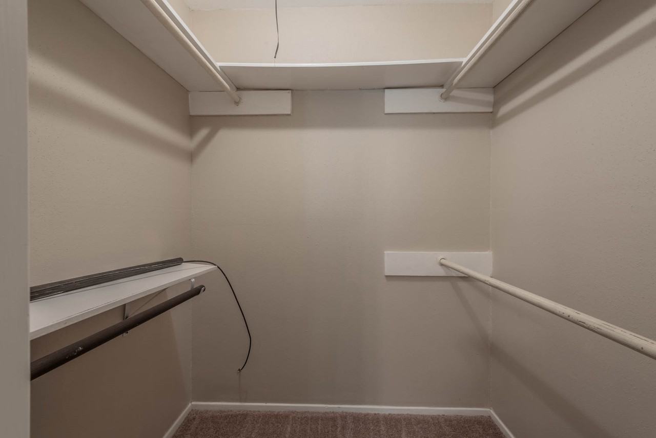 6015 Knotty Post Ln #6015 - Photo 3 of 22