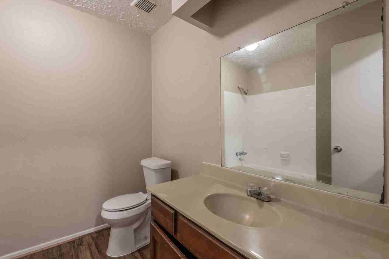 6015 Knotty Post Ln #6015 - Photo 4 of 22