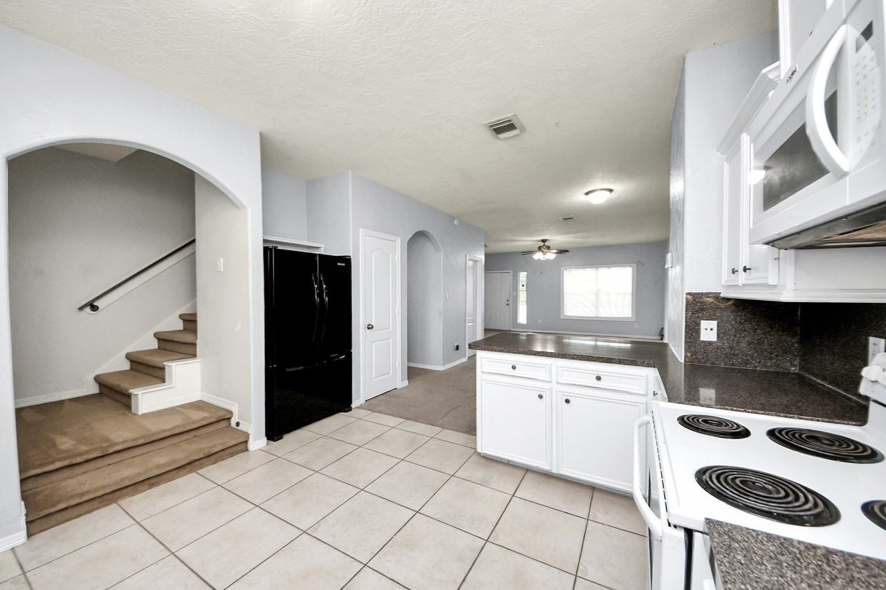 21940 Rayford Rd #21940B - Photo 2 of 38