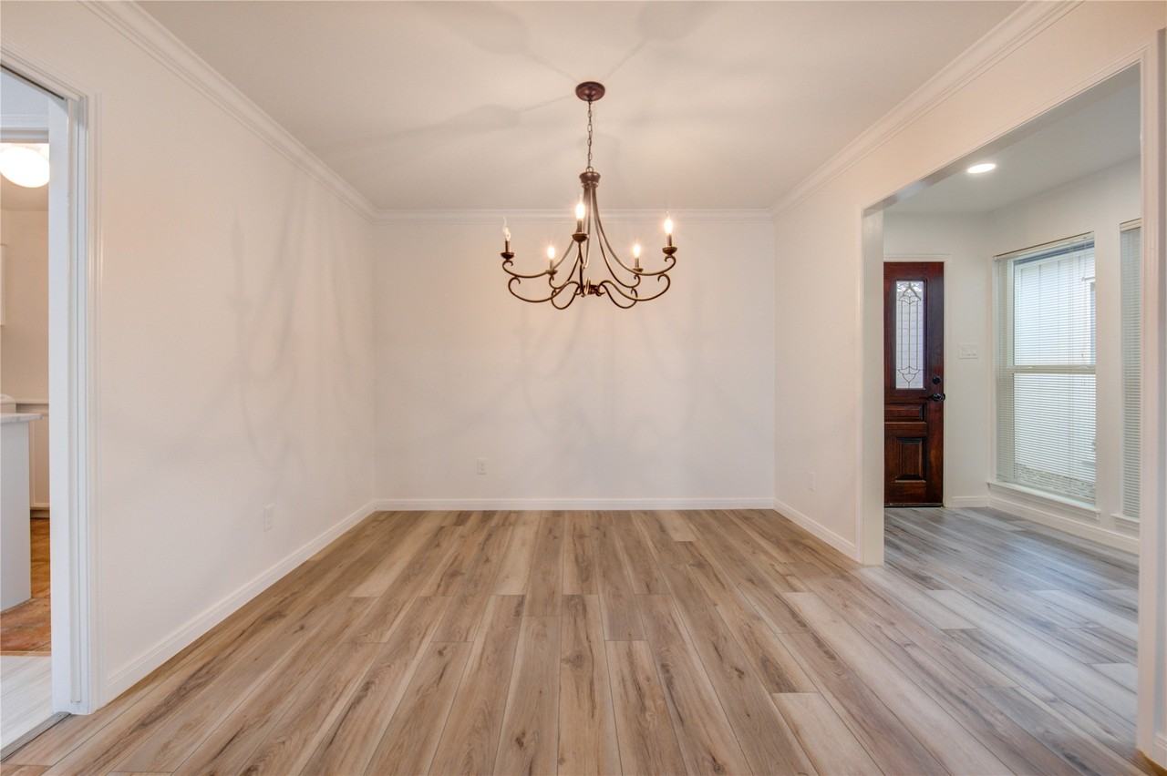 10322 Lynbrook Hollow St #10322 - Photo 2 of 42