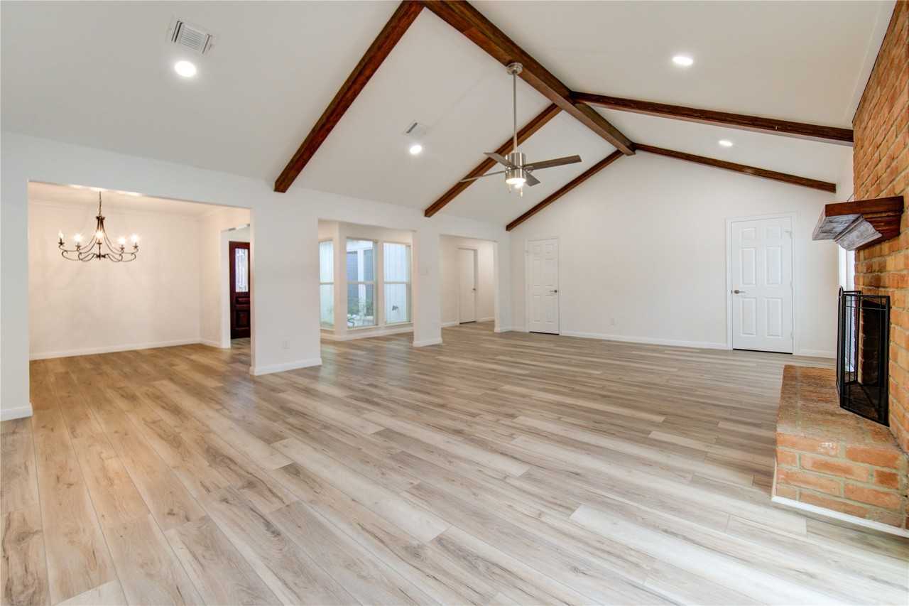 10322 Lynbrook Hollow St #10322 - Photo 4 of 42