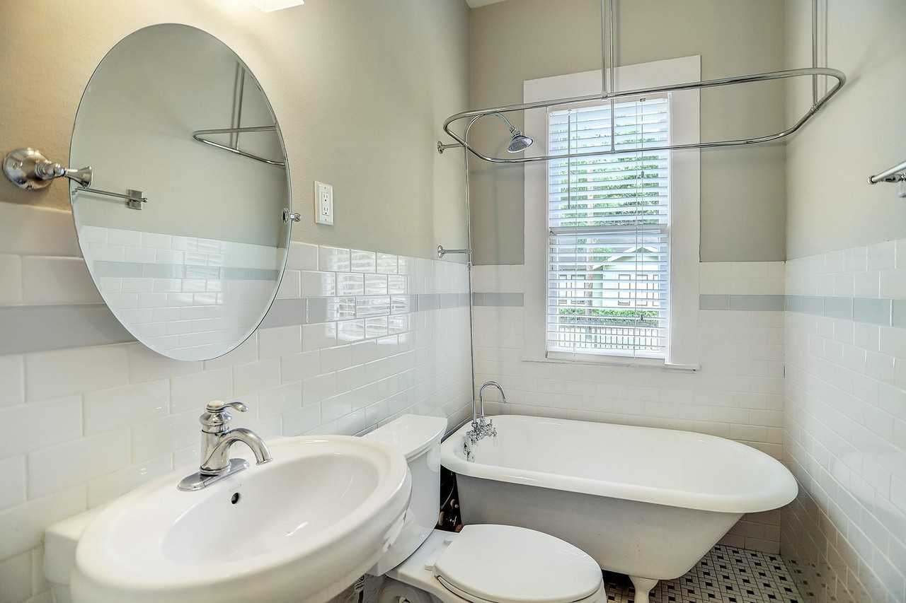 1021 Louise St #1021 - Photo 5 of 15