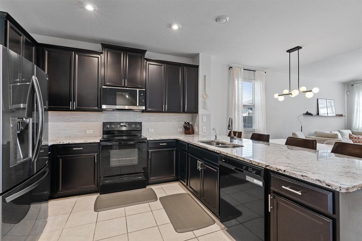 137 Red Sun Dr #137 - Photo 6 of 38