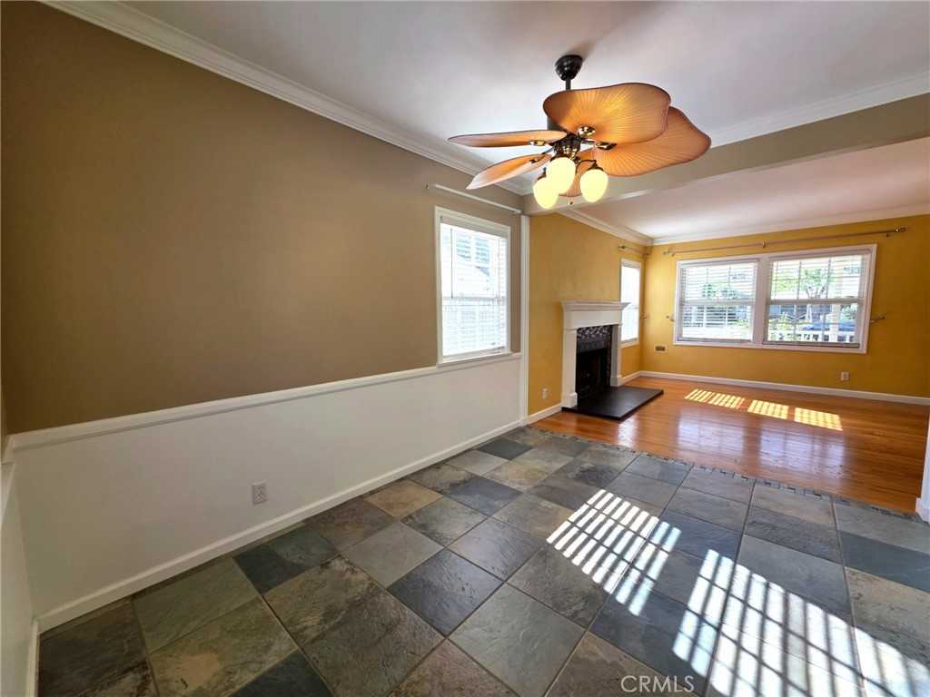 7656 Oak Park Ave #7656 - Photo 4 of 20