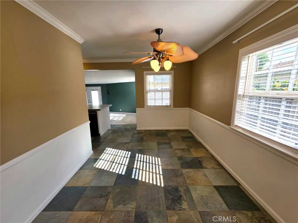 7656 Oak Park Ave #7656 - Photo 5 of 20