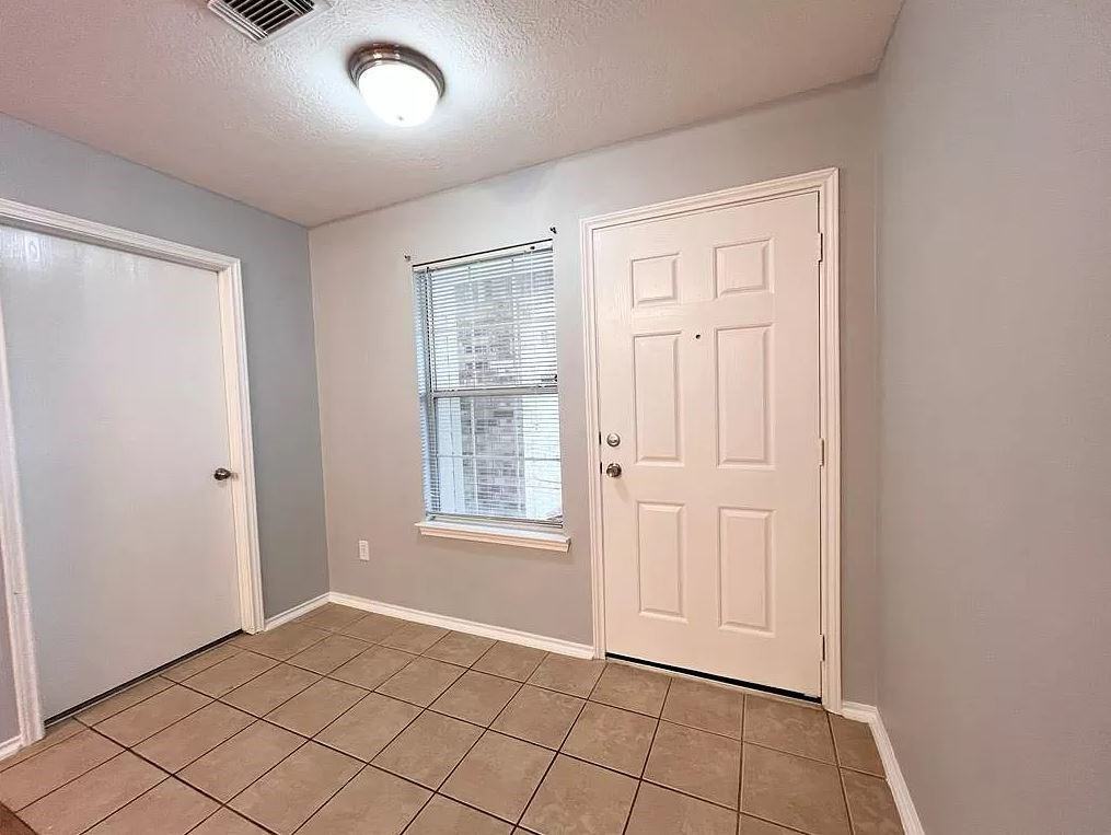 4722 Cypress Dawn Ln #4722 - Photo 3 of 37