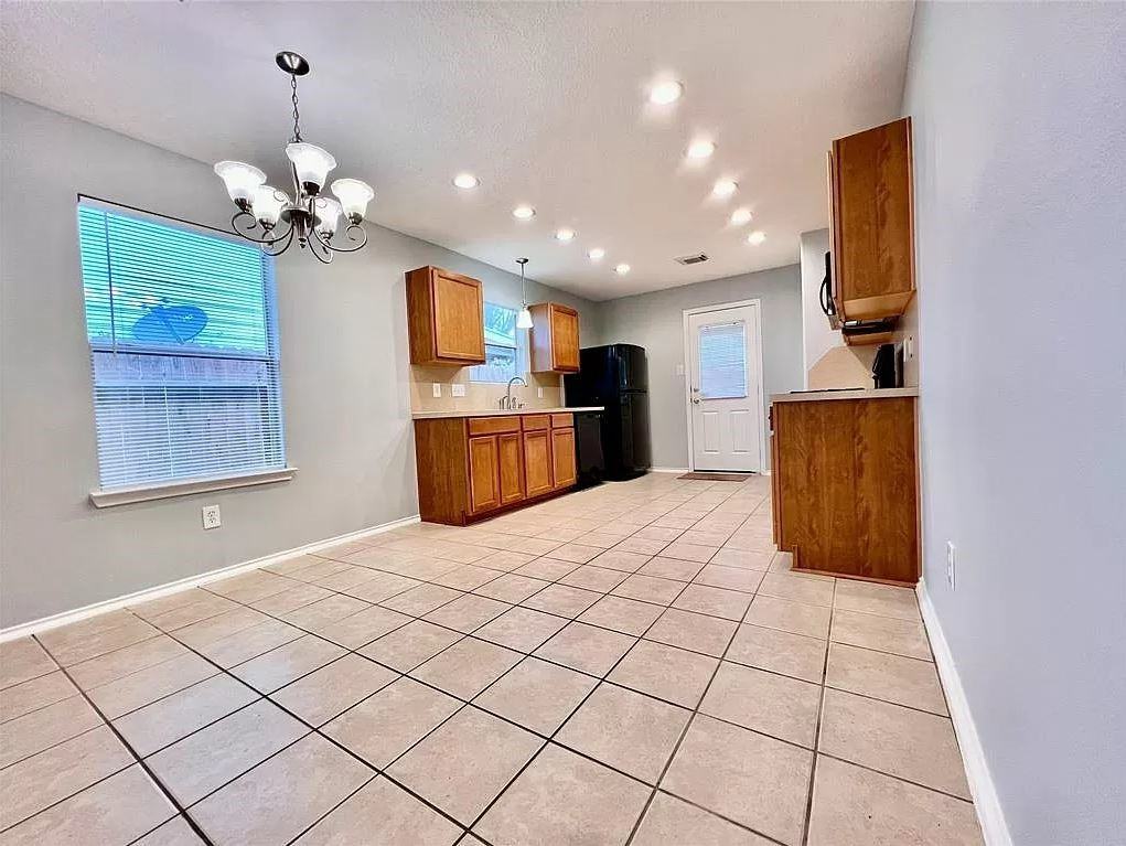 4722 Cypress Dawn Ln #4722 - Photo 7 of 37