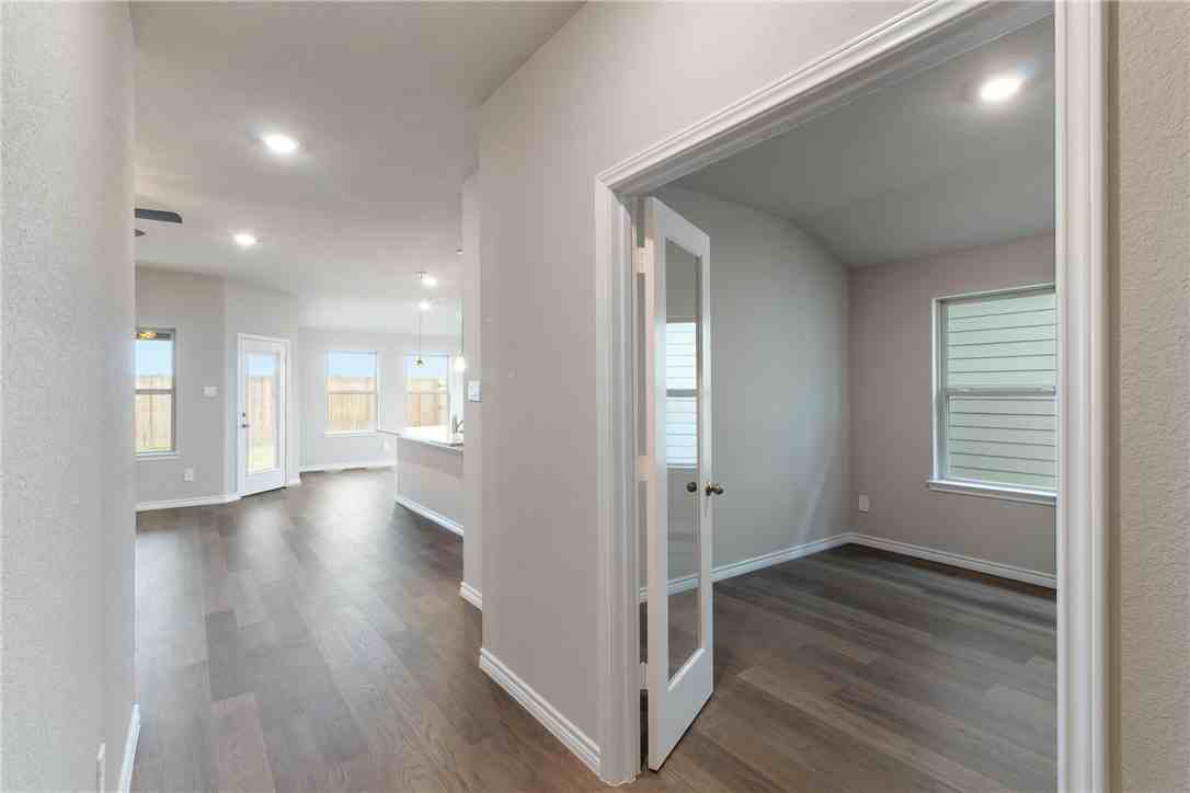 6107 Eldora Dr #6107 - Photo 6 of 18