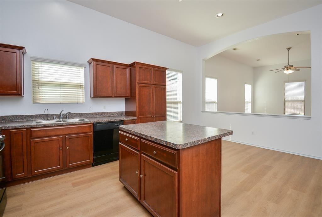 20610 Hawkins Manor Ln #20610 - Photo 3 of 28