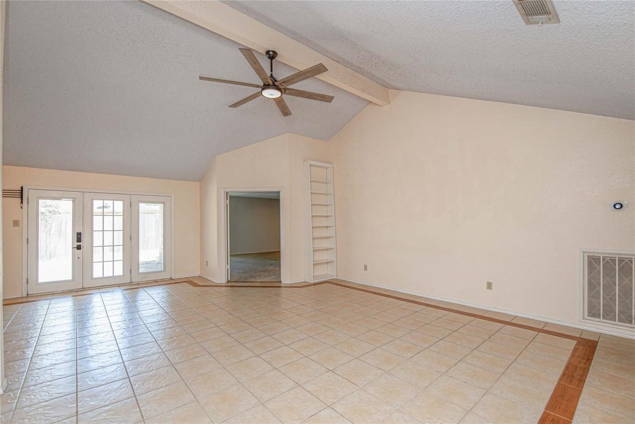 25418 Sugar Valley Ln #25418 - Photo 5 of 24