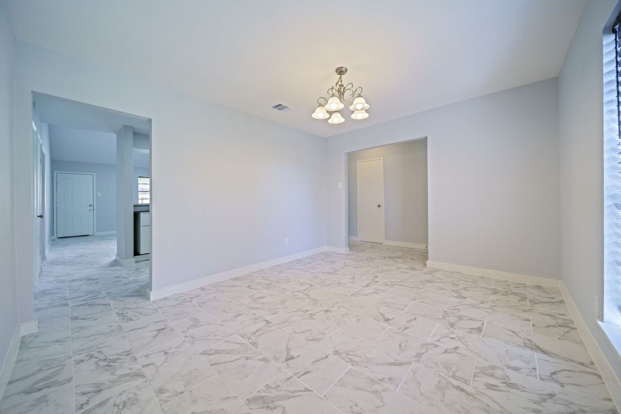 5015 Fitzwater Dr #5015 - Photo 4 of 18