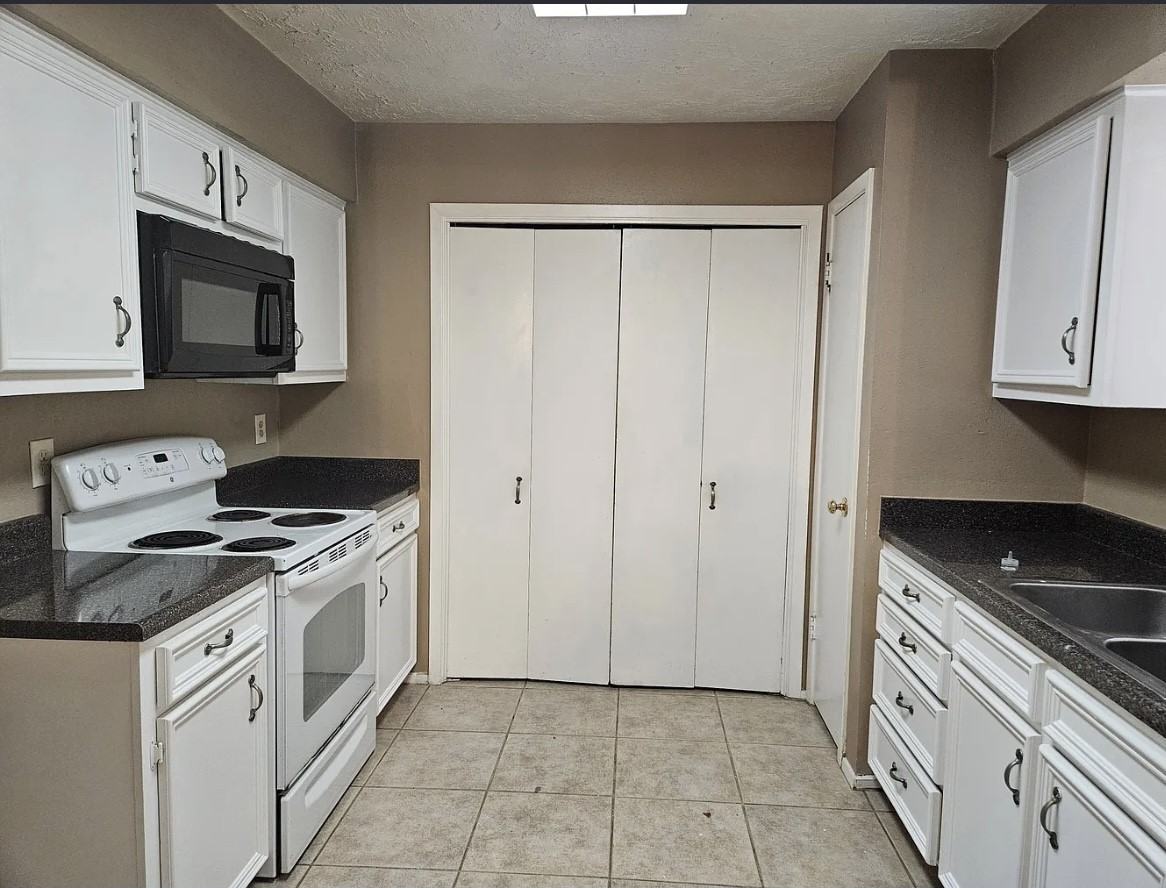 20126 Chipplegate Ln #20126 - Photo 6 of 6