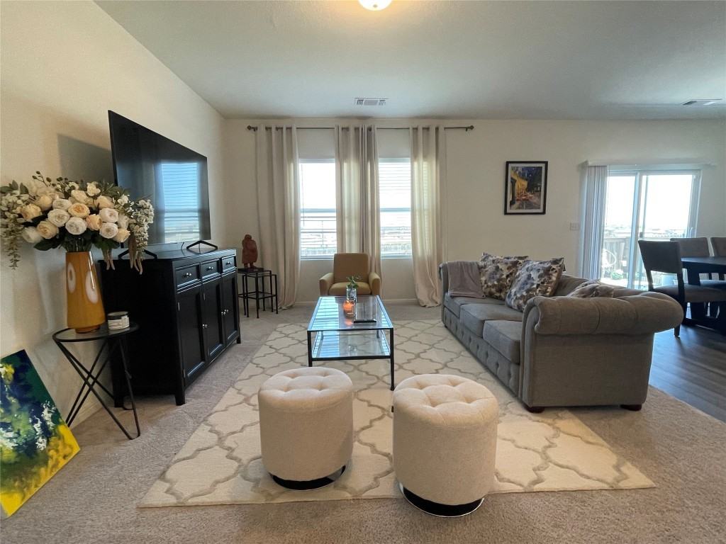 201 Comancheros Rd #201 - Photo 7 of 33