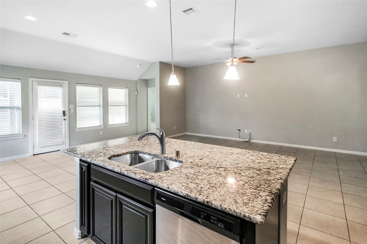 16210 Stoney Elms Ct #16210 - Photo 6 of 18