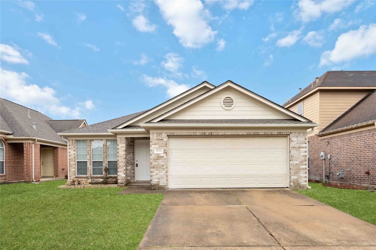 19551 Dawn Canyon Rd #19551 - Photo 3 of 30