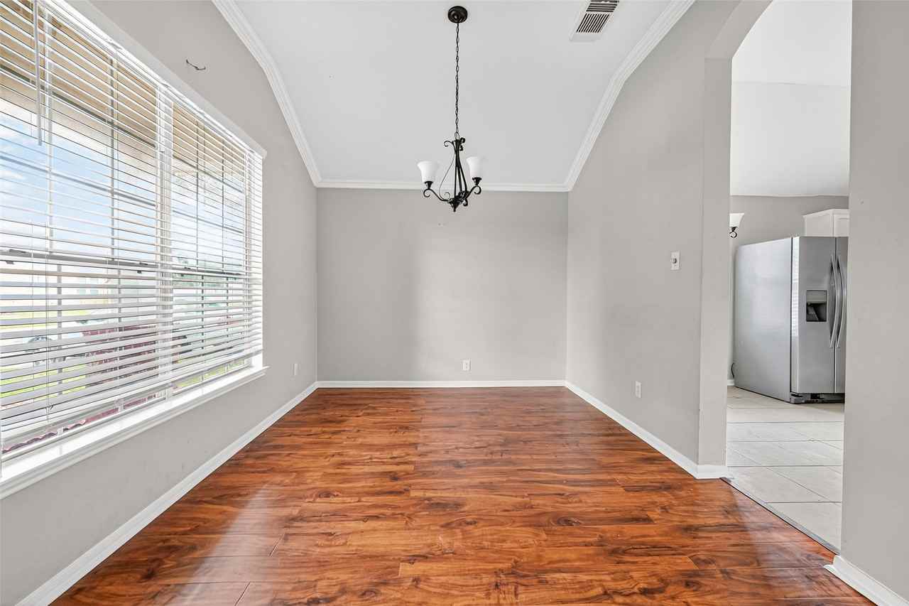 5615 Brookhollow Oaks Trl #5615 - Photo 3 of 45