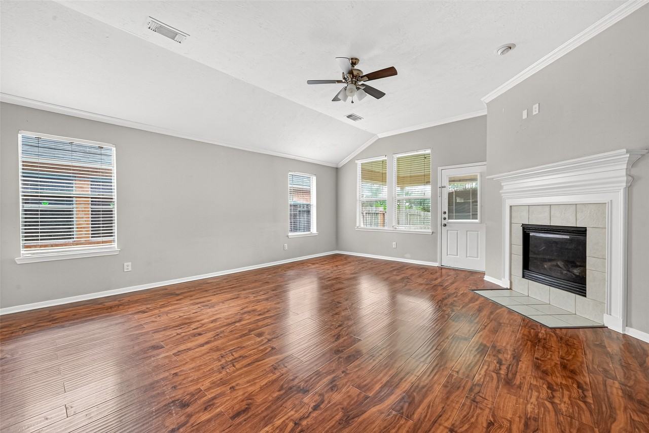 5615 Brookhollow Oaks Trl #5615 - Photo 6 of 45