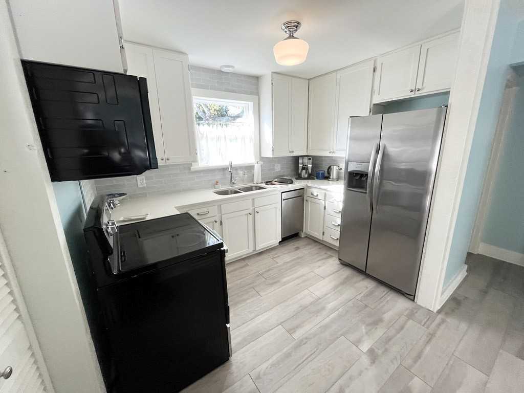 3012 Avenue O 1/2 #3012 - Photo 2 of 16