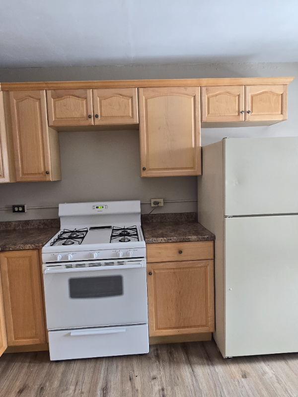 1023 Rumsey Ave - Photo 6 of 17