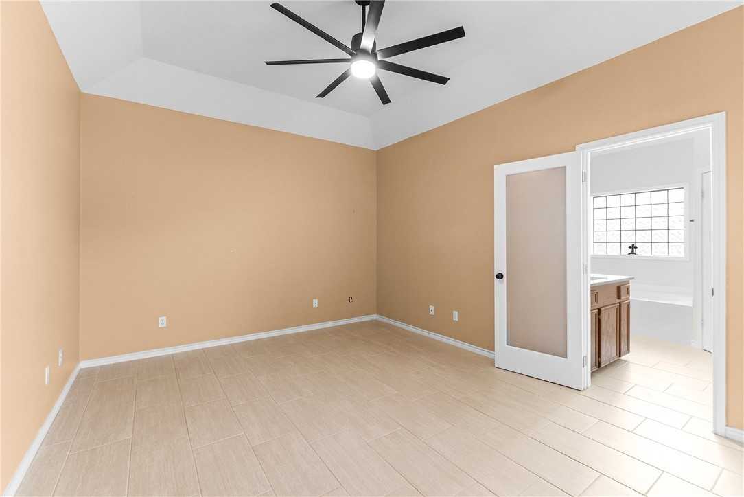 6334 Saint Denis St #6334 - Photo 5 of 25