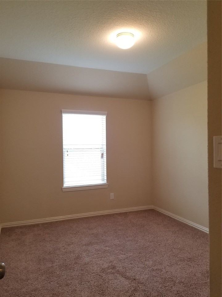 5217 Green Heath Ln #5217 - Photo 6 of 18